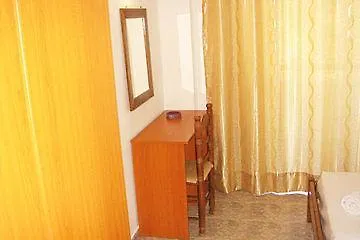 Butterfly Studios, Апарт-отель